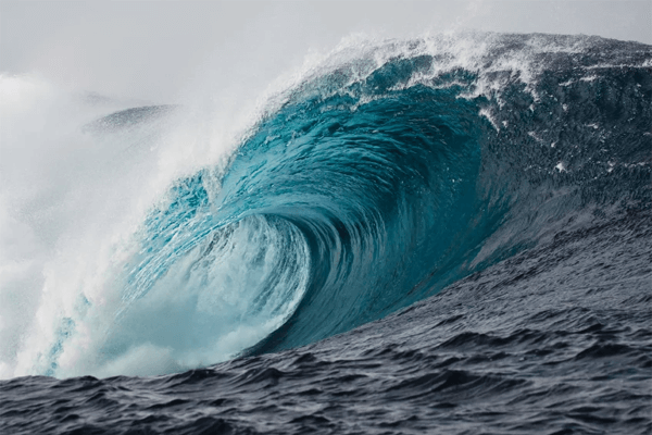 Да сънуваш приливна вълна: какво означава това?