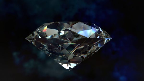  Sanjati o diamantu - kaj to pomeni? Vse razlage!