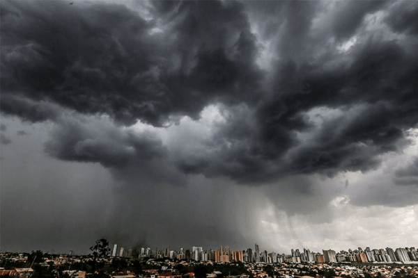  Snít o bouři: Jaké jsou hlavní významy?